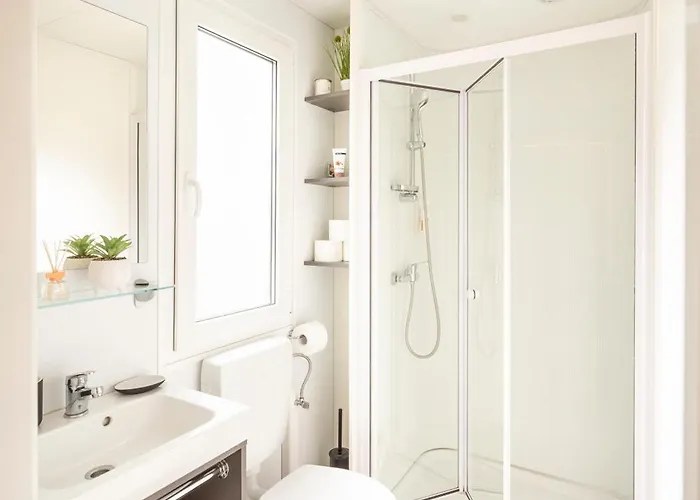 Mobile Homes Azzurro * ロヴィニ