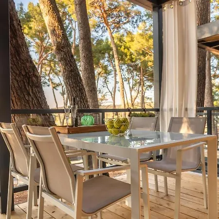 Camping Mobile Homes Azzurro Rovinj